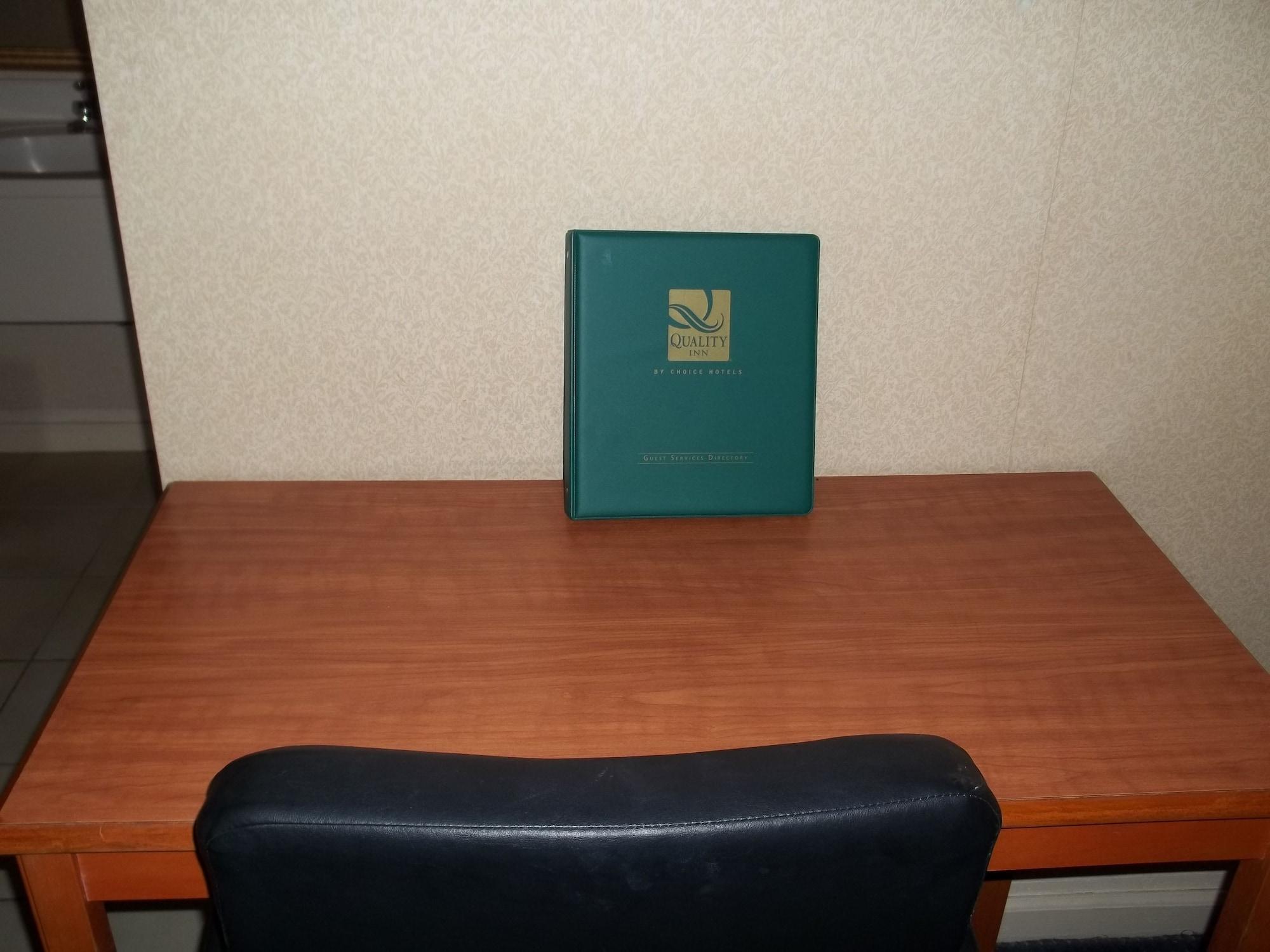 Quality Inn Little Creek Virginia Beach Bagian luar foto