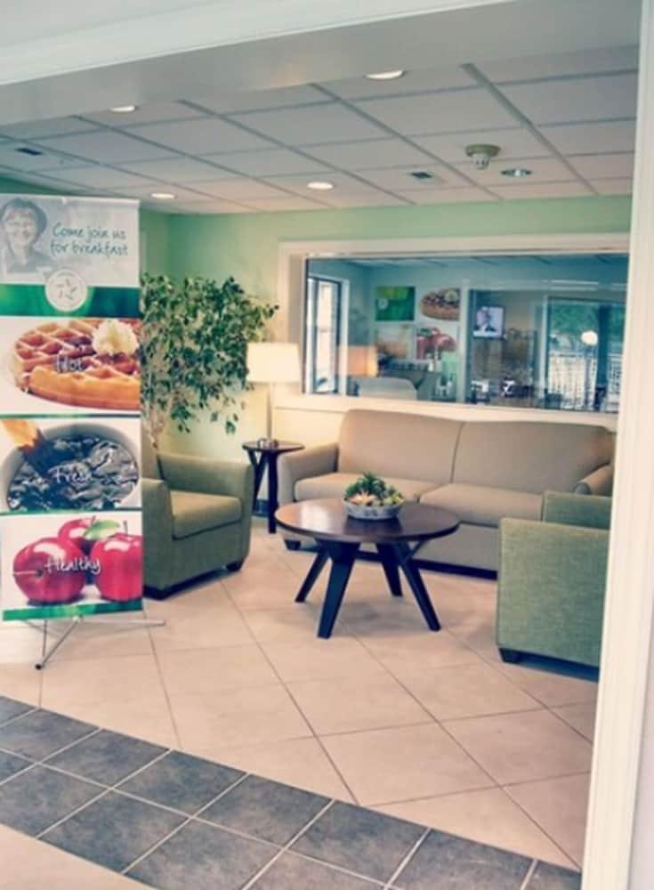 Quality Inn Little Creek Virginia Beach Bagian luar foto