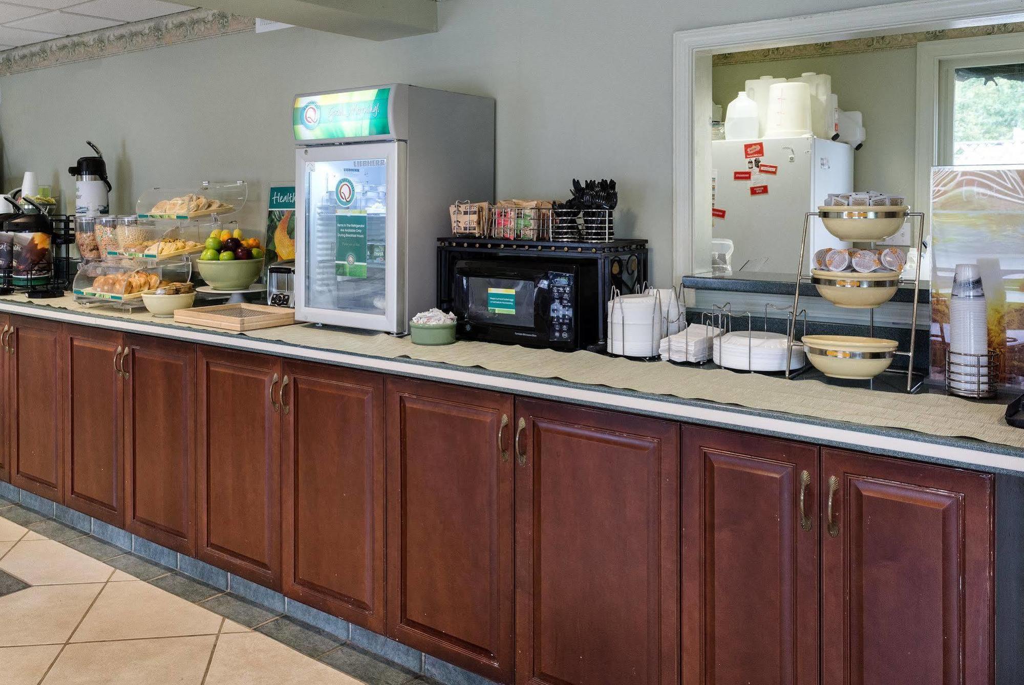 Quality Inn Little Creek Virginia Beach Bagian luar foto