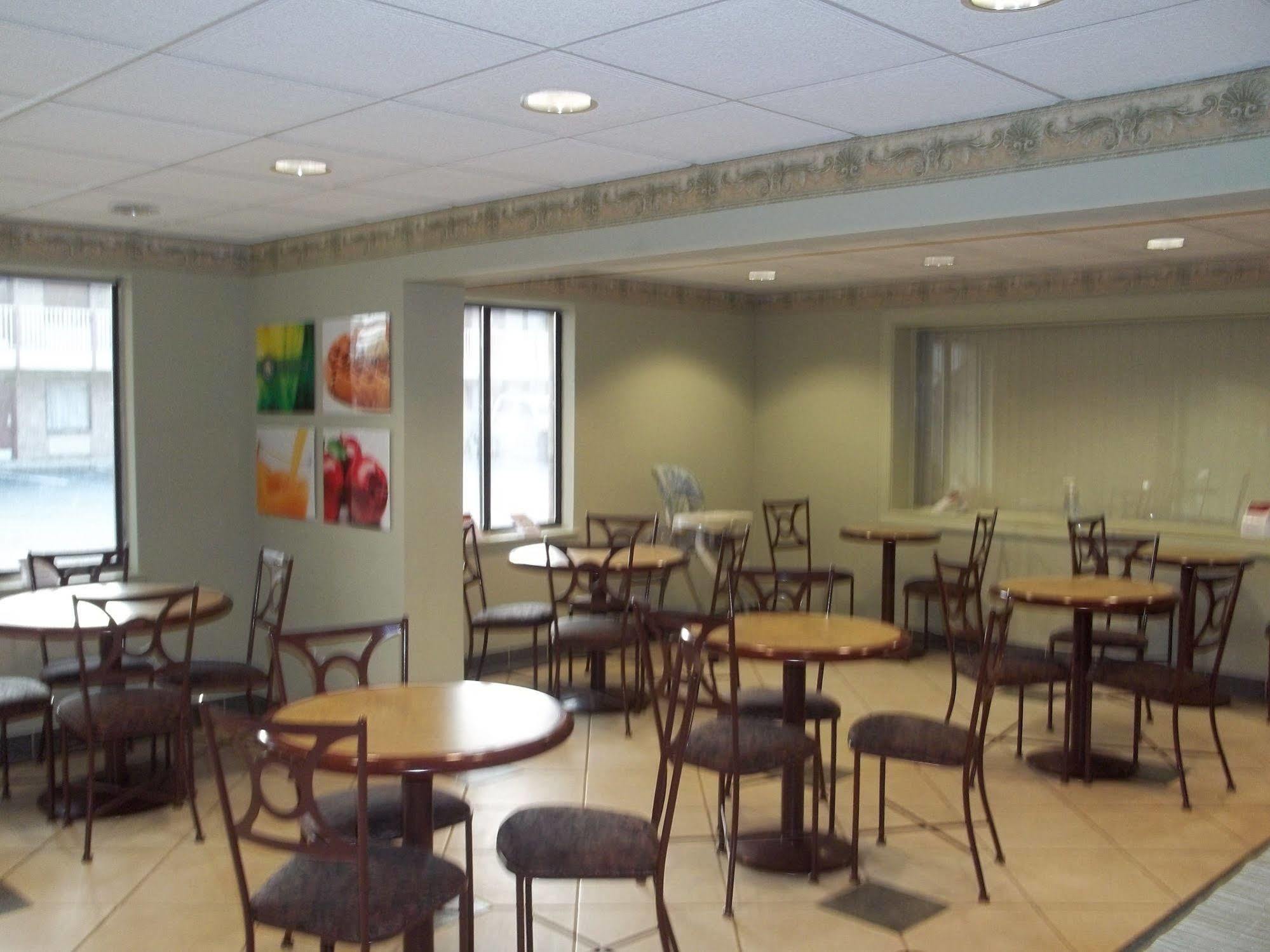 Quality Inn Little Creek Virginia Beach Bagian luar foto